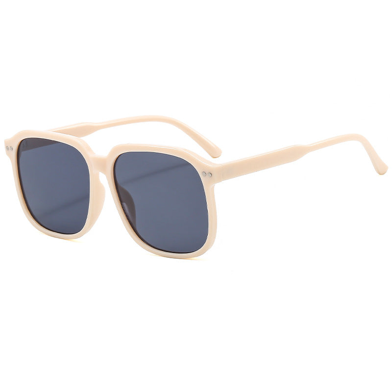 Women's square sunglasses with modern plastic frame Stornfield