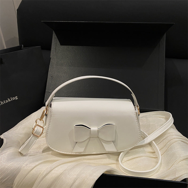 Elegant Bow-Detail Crossbody Bag