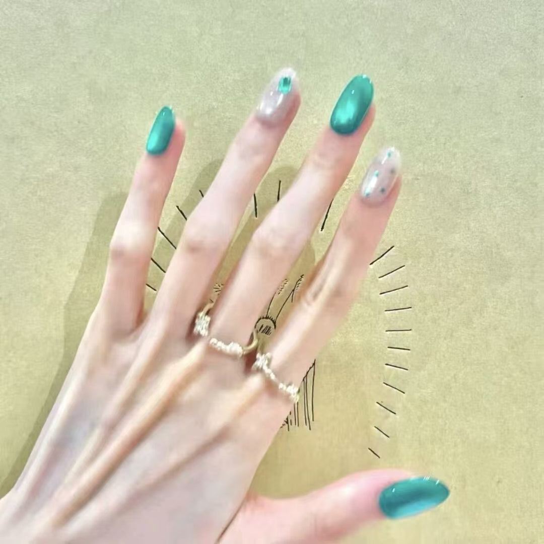 Stylish Press-On Nail Art Set Stornfield