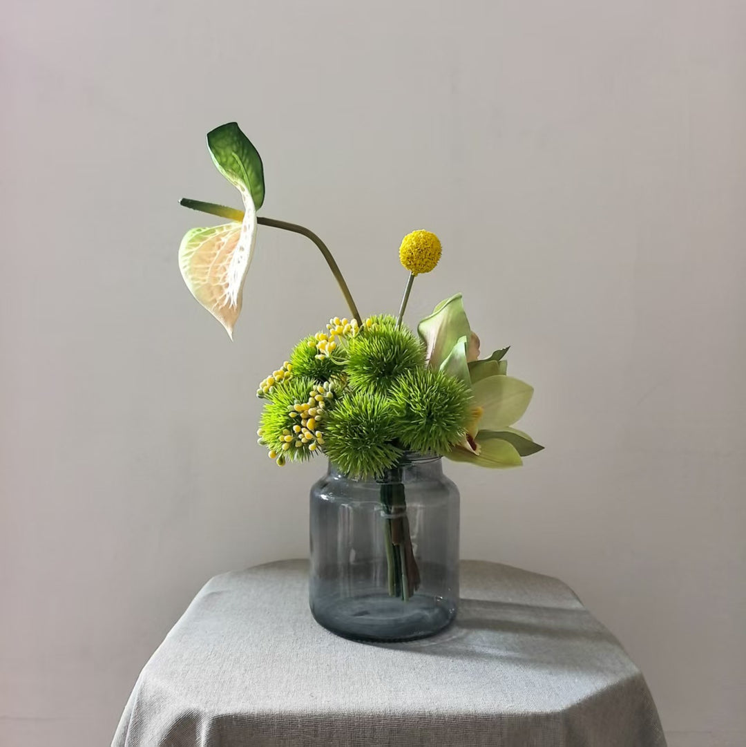 Lifelike Floral Handheld Bouquet