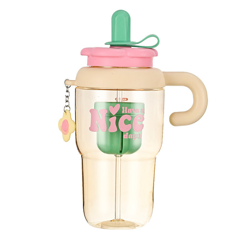 Unisex drinking cup with integrated straw and spill protection Stornfield