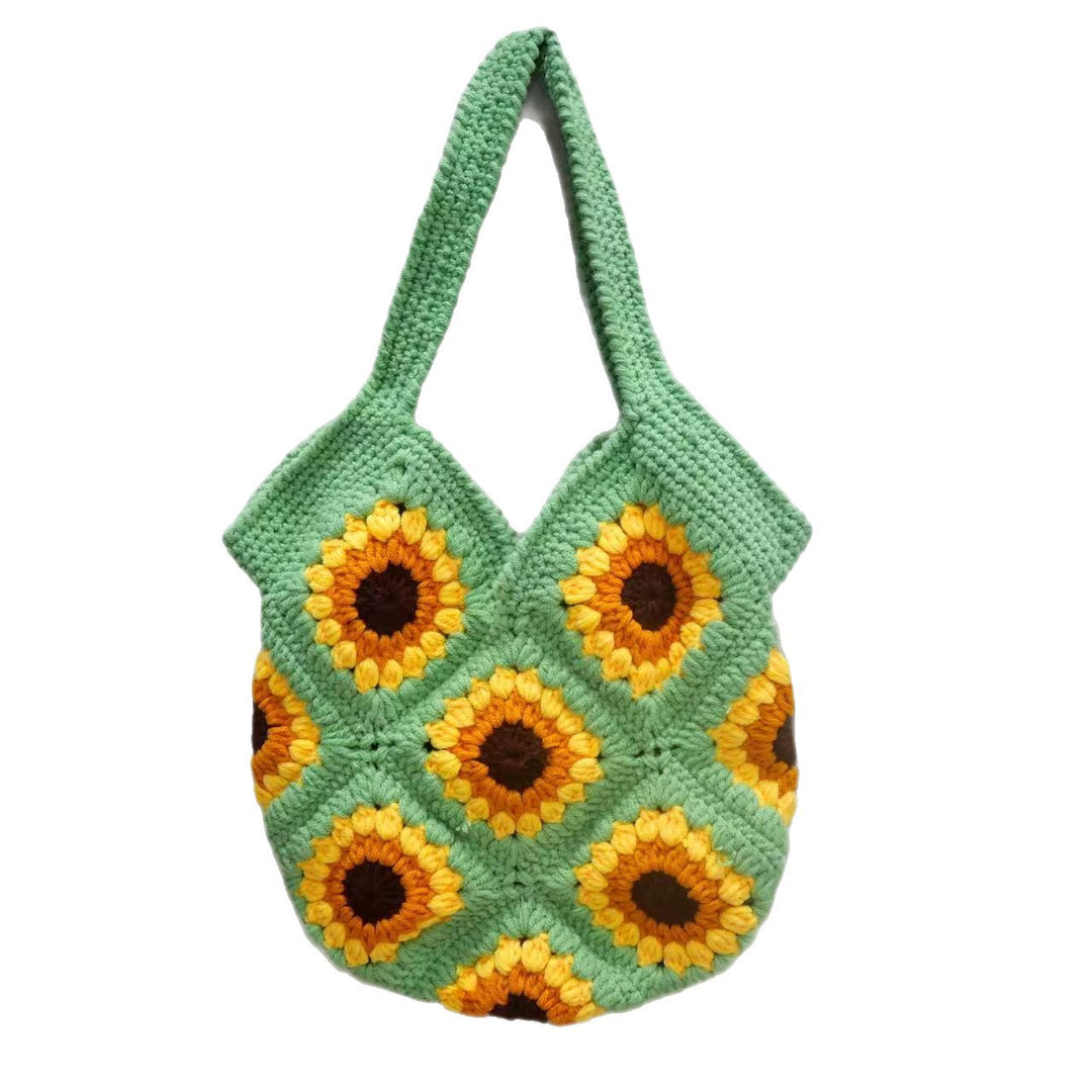 Handcrafted Macrame Bag in Floral Pattern Stornfield