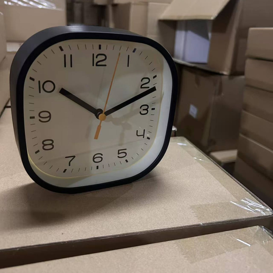 Table clock in modern and minimalist design Stornfield