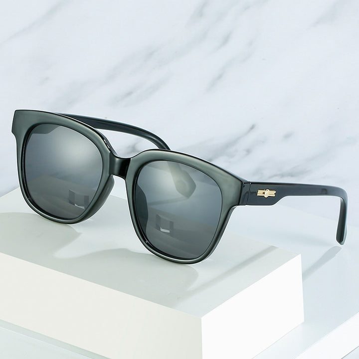 Elegant Oversized Square Sunglasses Stornfield