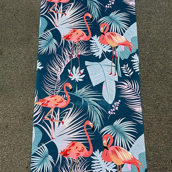 Beach towel with tropical flamingo design Stornfield