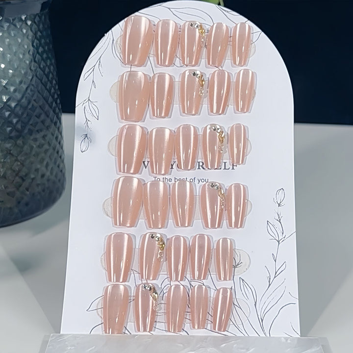 Decorative Nail Ensemble Stornfield
