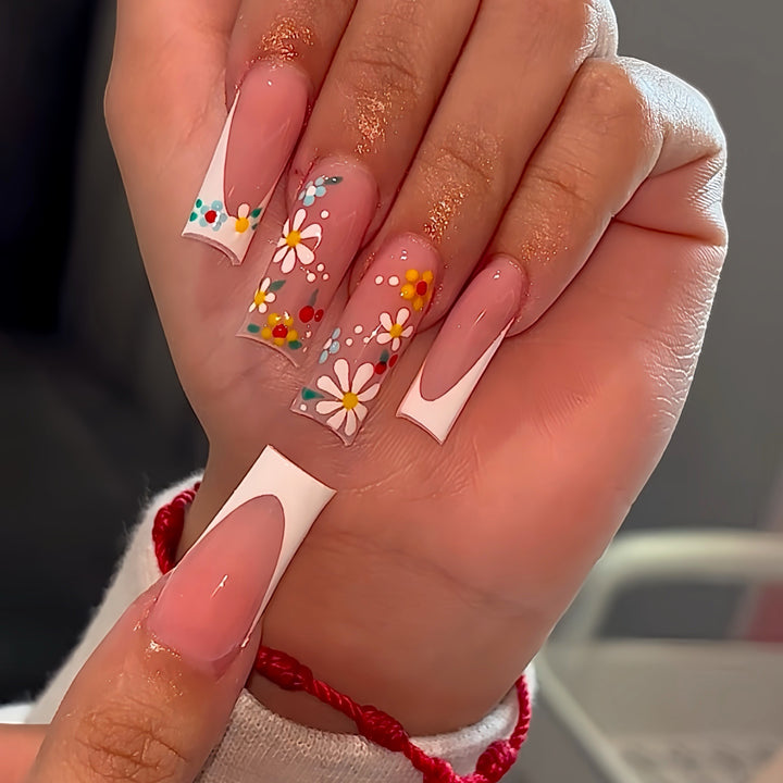 Floral Design Press-On Nail Art Stornfield