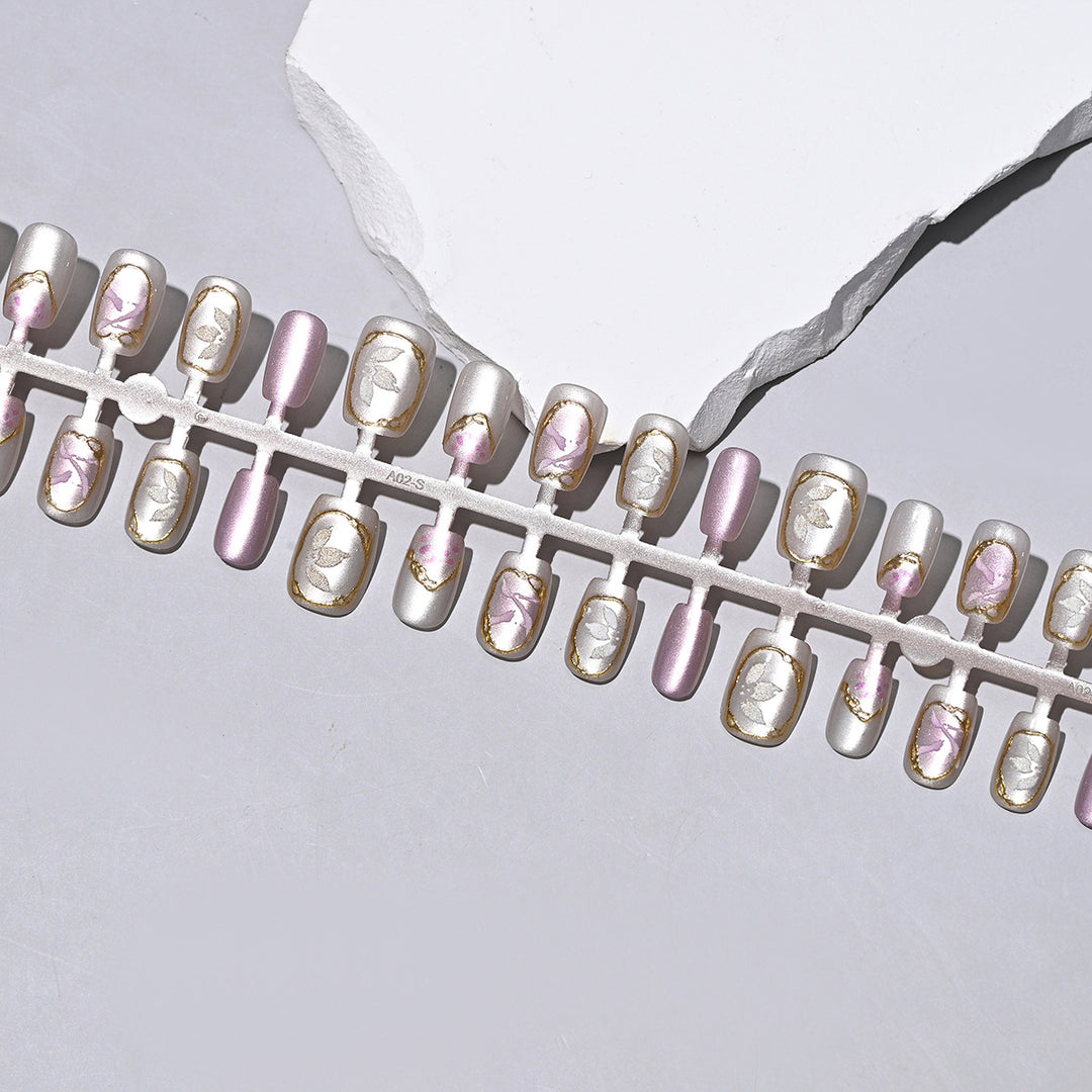 Decorative Press-On Nail Set with Floral Accents Stornfield
