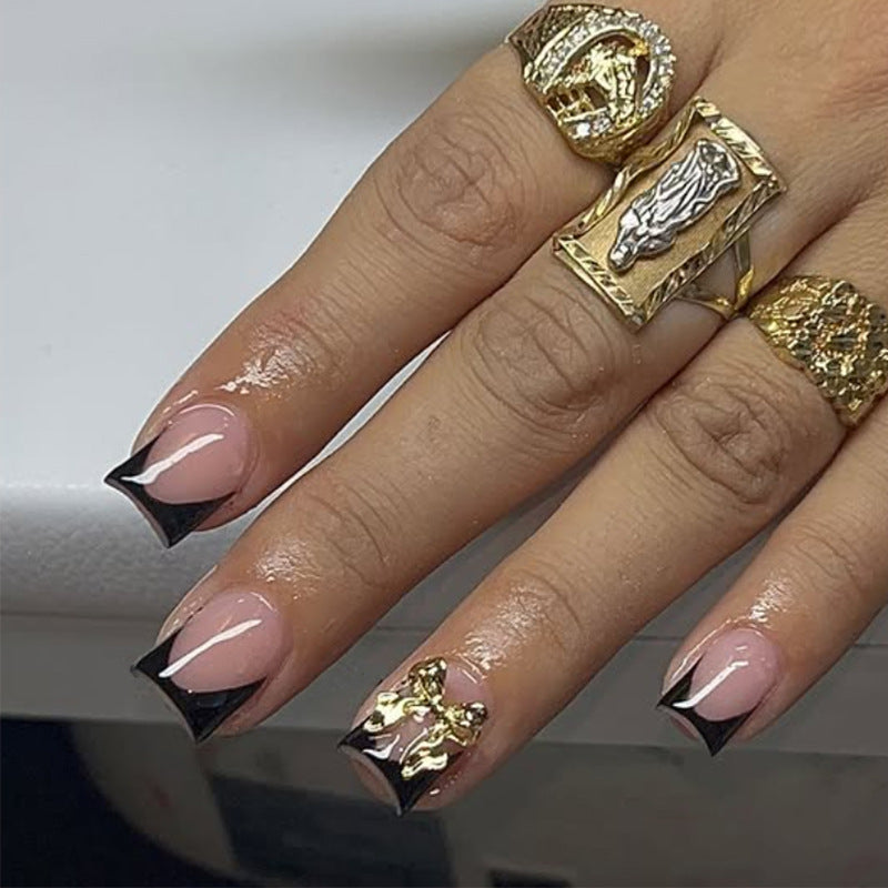 Artificial nail set with stylish and elegant black lace tips Stornfield