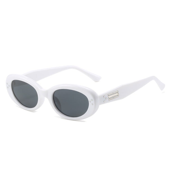 Retro-Inspired Oval Sunglasses Stornfield