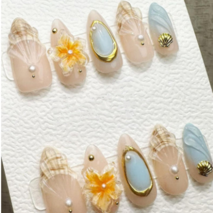 Artistic Floral and Star-Embellished Press-On Nail Set Stornfield