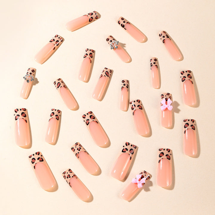 Glamorous Decorative Nail Art Stornfield