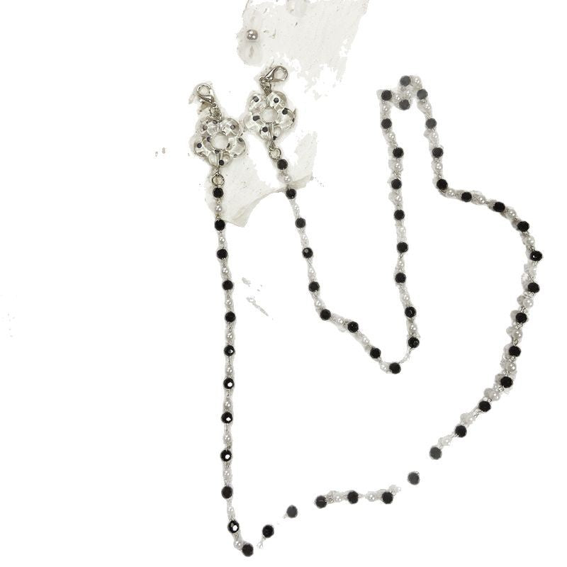 Elegant jewelry necklace with heart-shaped pendants Stornfield