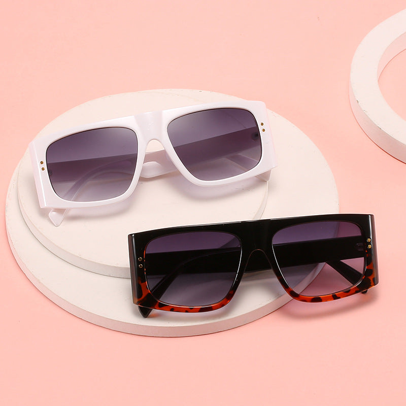 Women oversized sunglasses with stylish, narrow frame Stornfield
