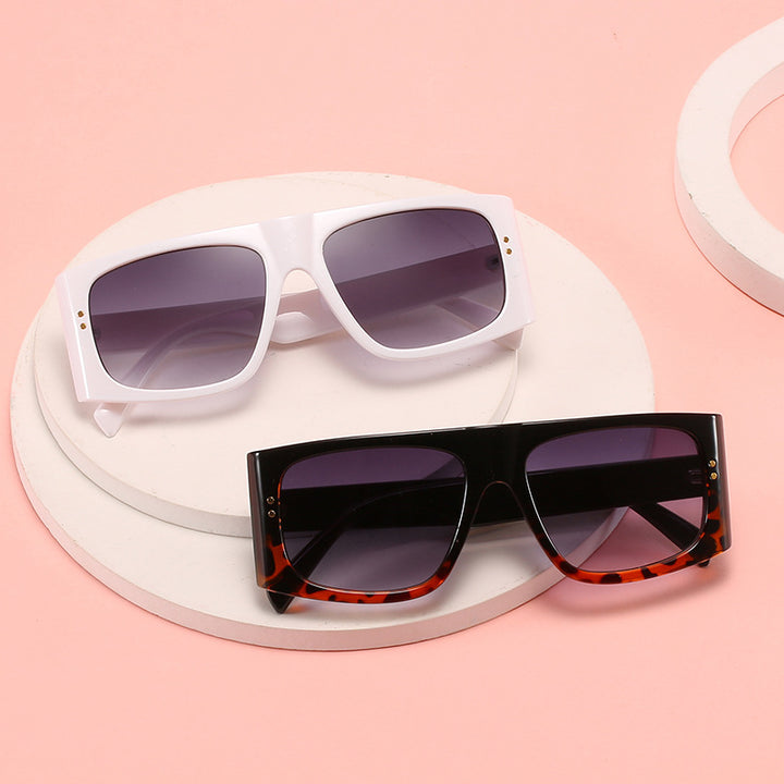 Women oversized sunglasses with stylish, narrow frame Stornfield