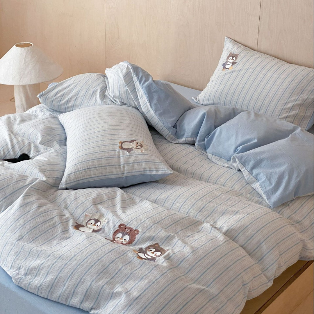 Striped Cotton Duvet Cover Set with Embroidered Animal Pillow Shams