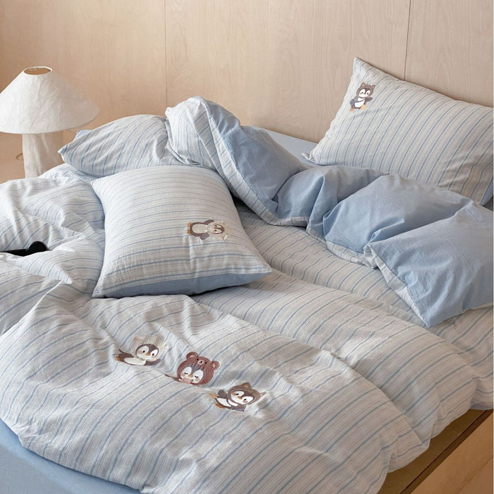 Striped Cotton Duvet Cover Set with Embroidered Animal Pillow Shams
