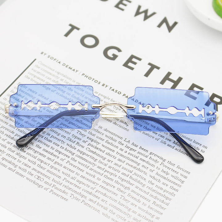 Women's Fashionable Retro Sunglasses in Unique Design Stornfield