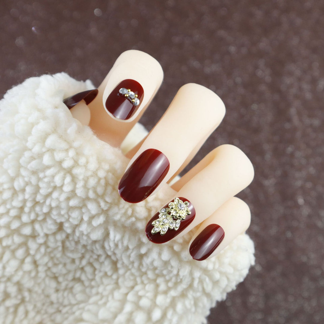 Elegant Ombre Nail Tips Stornfield