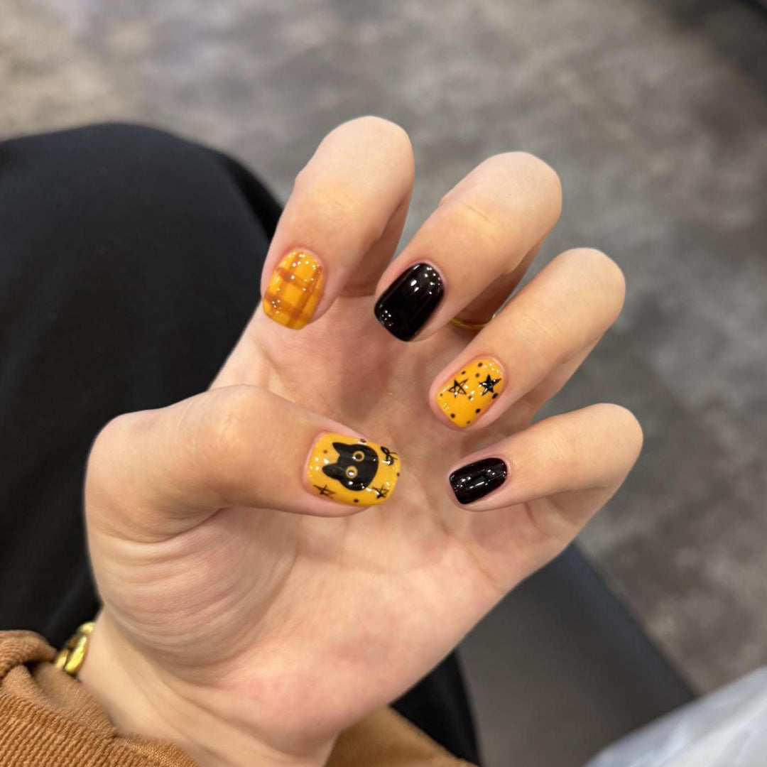 Creative Nail Art with Halloween Motif Stornfield