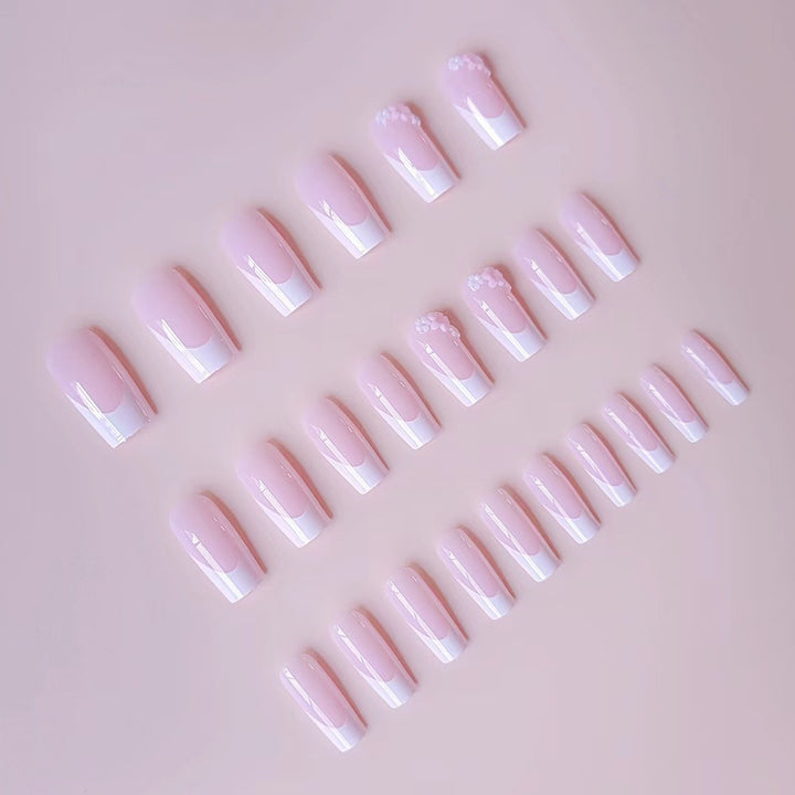 Artificial nail set with romantic flower decorations Stornfield