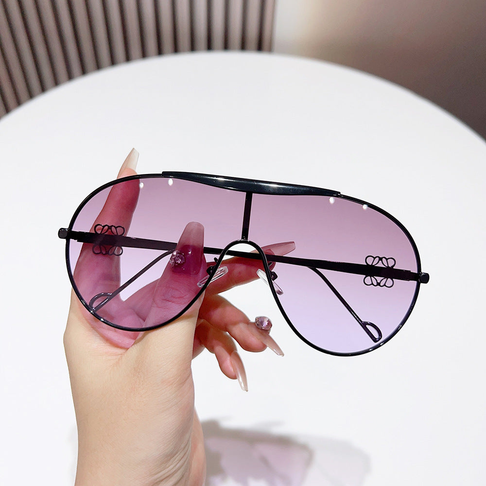 Oversized Aviator Sunglasses with Gradient Lenses Stornfield