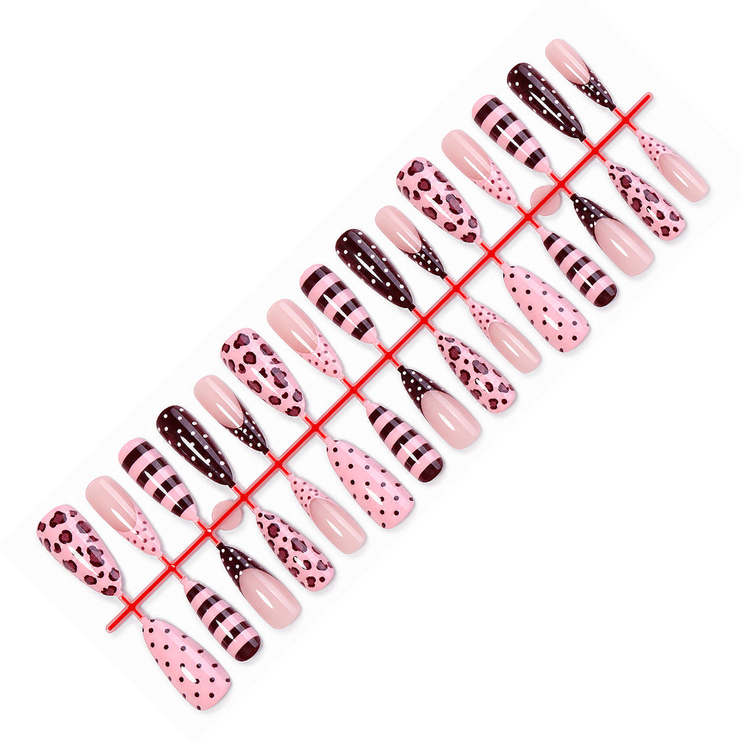 Nail set with stylish leopard and striped pattern Stornfield