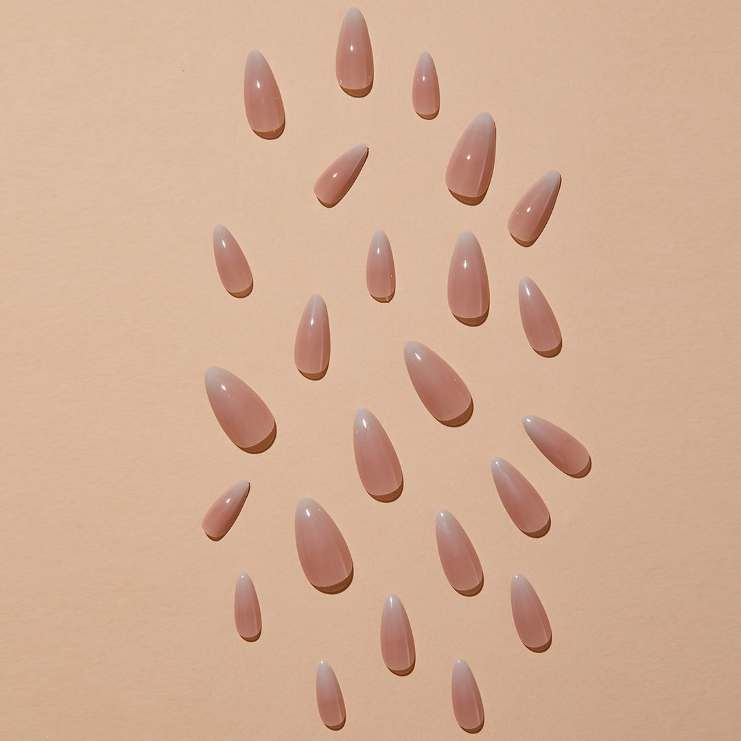 Artificial nail tips with elegant shape Stornfield