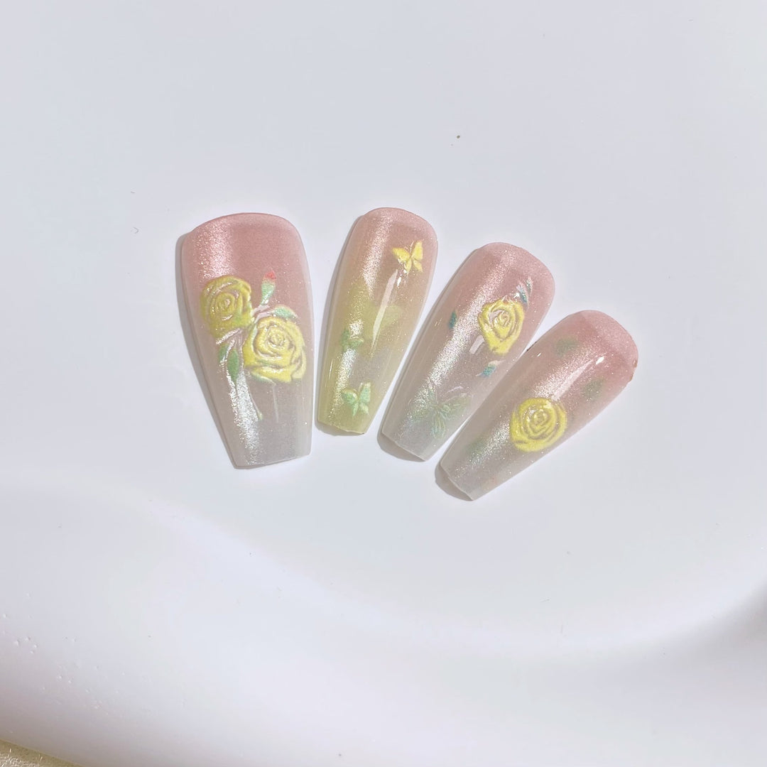 Floral Embellished Press-On Nail Art Set