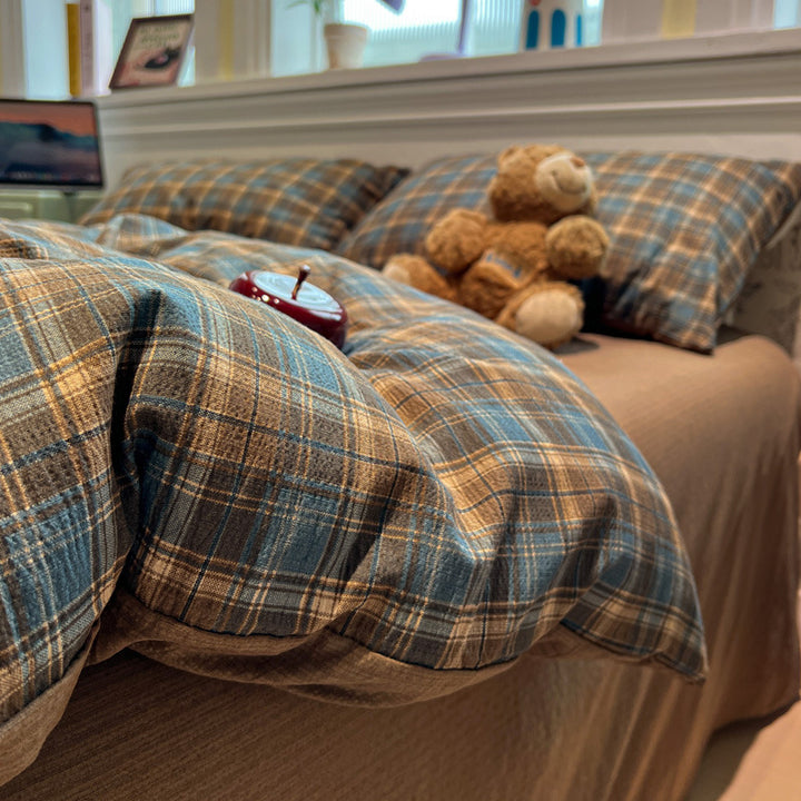 Cozy Plaid Cotton Bedding Set