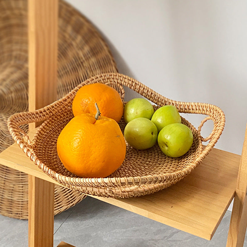 Women heart-shaped rattan basket Stornfield
