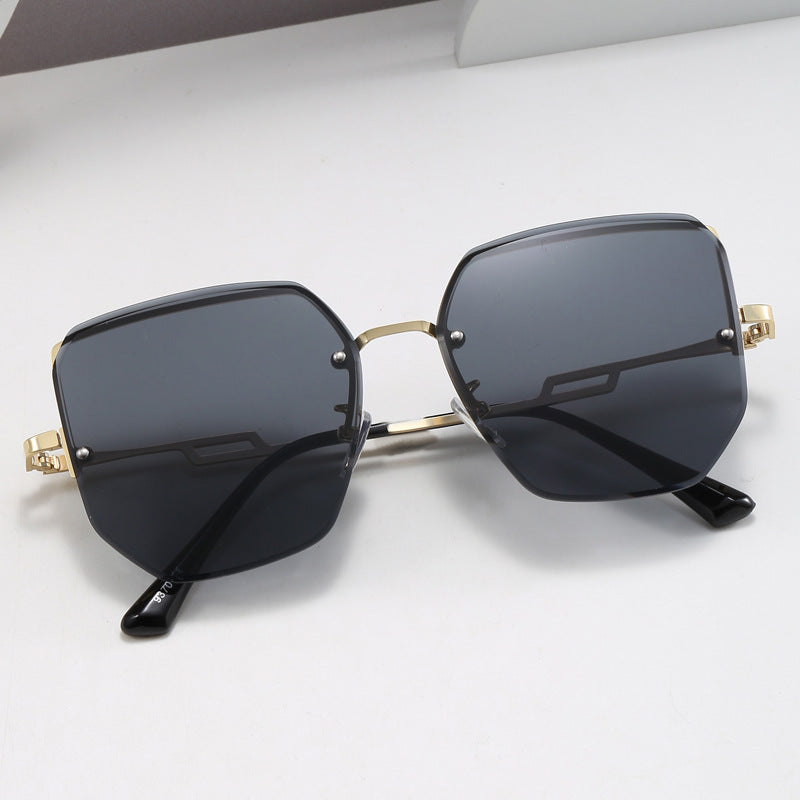 Women's geometric designer sunglasses with mirrored lenses Stornfield