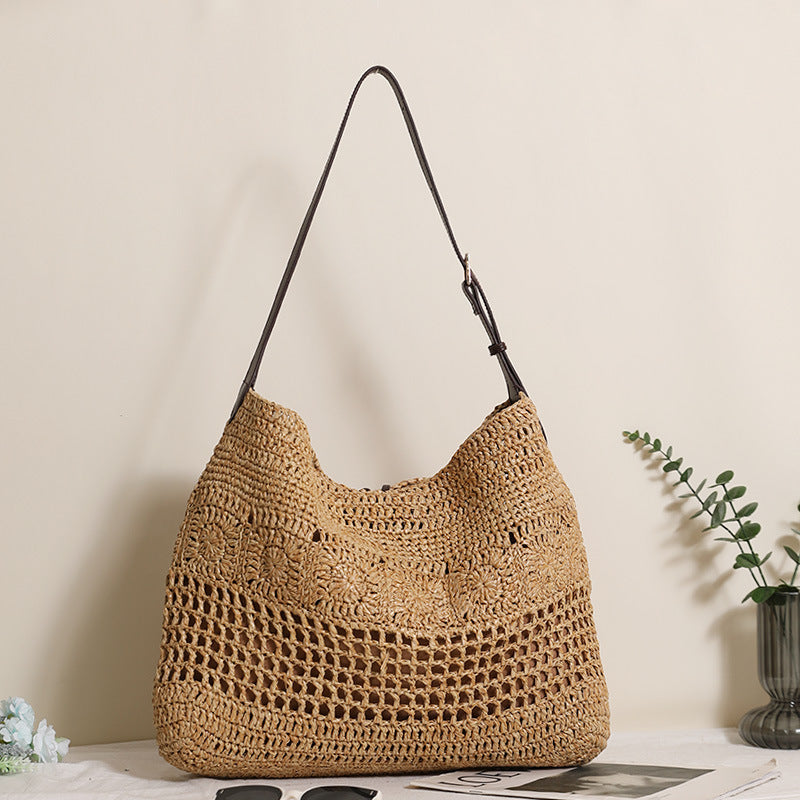 Hand-knotted shopper bag with trendy mesh design Stornfield