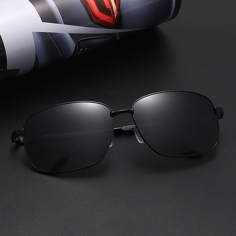 Men's stylish and modern sunglasses with sturdy frame Stornfield