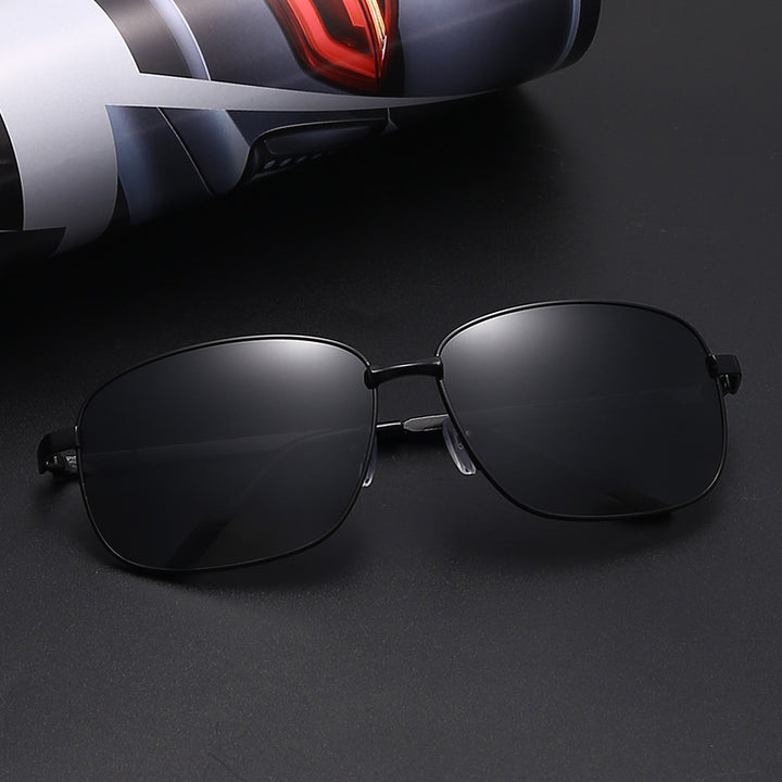 Men's stylish and modern sunglasses with sturdy frame Stornfield