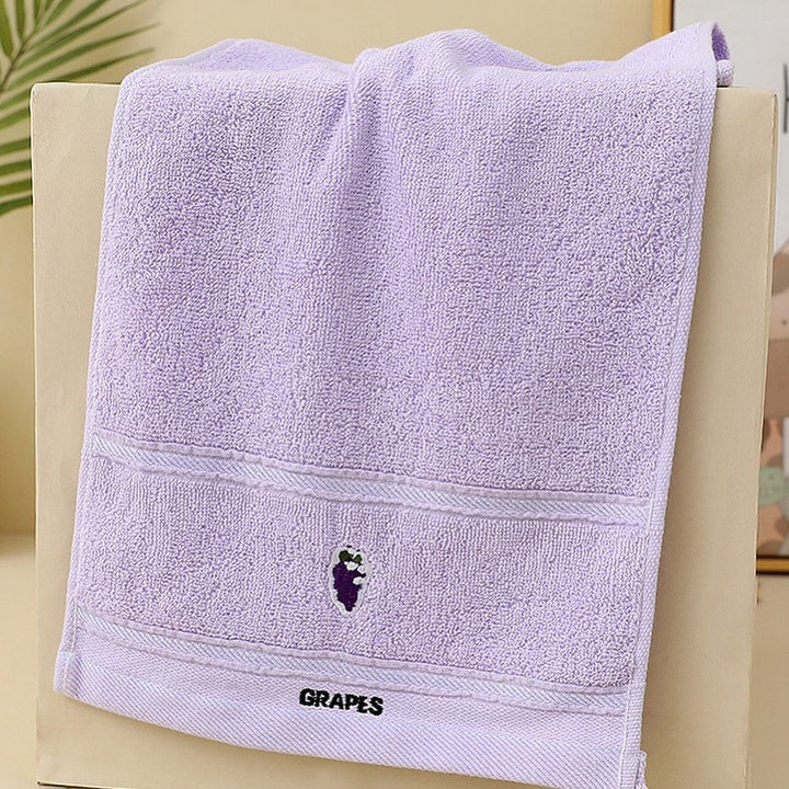 Ladies cotton towel with fresh pear motif Stornfield