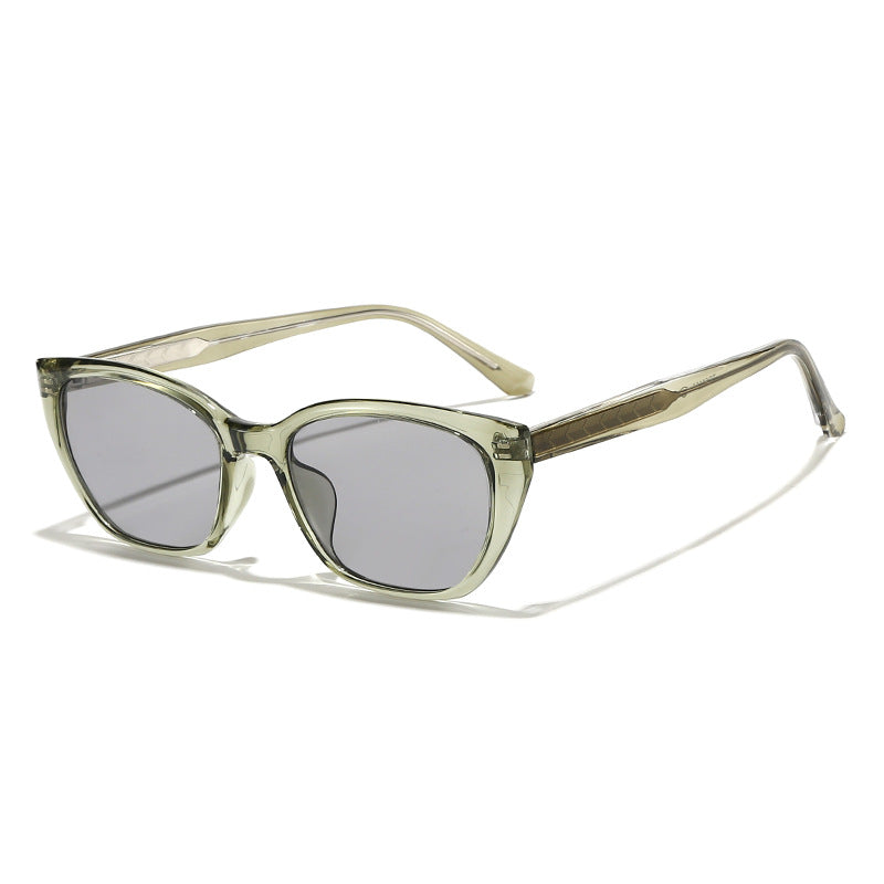 Women's futuristic sunglasses with striking frame Stornfield