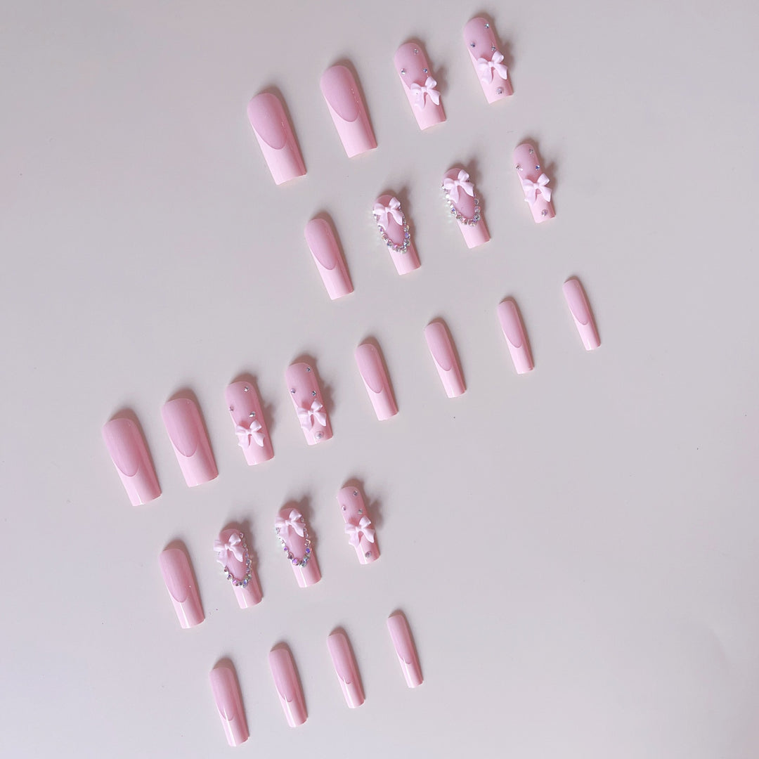 Nail art set with delicate arch decorations and rhinestone details Stornfield