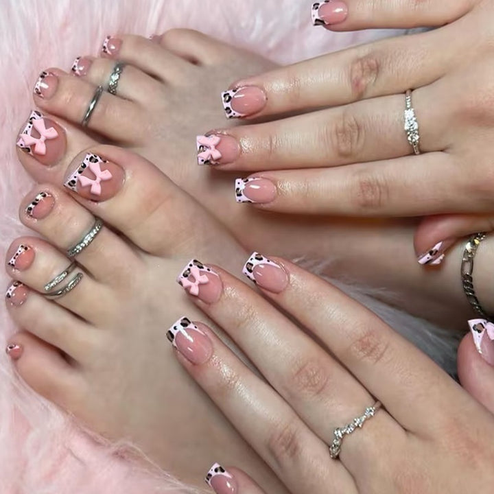 Acrylic nail set with colorful bows and leopard patterns Stornfield