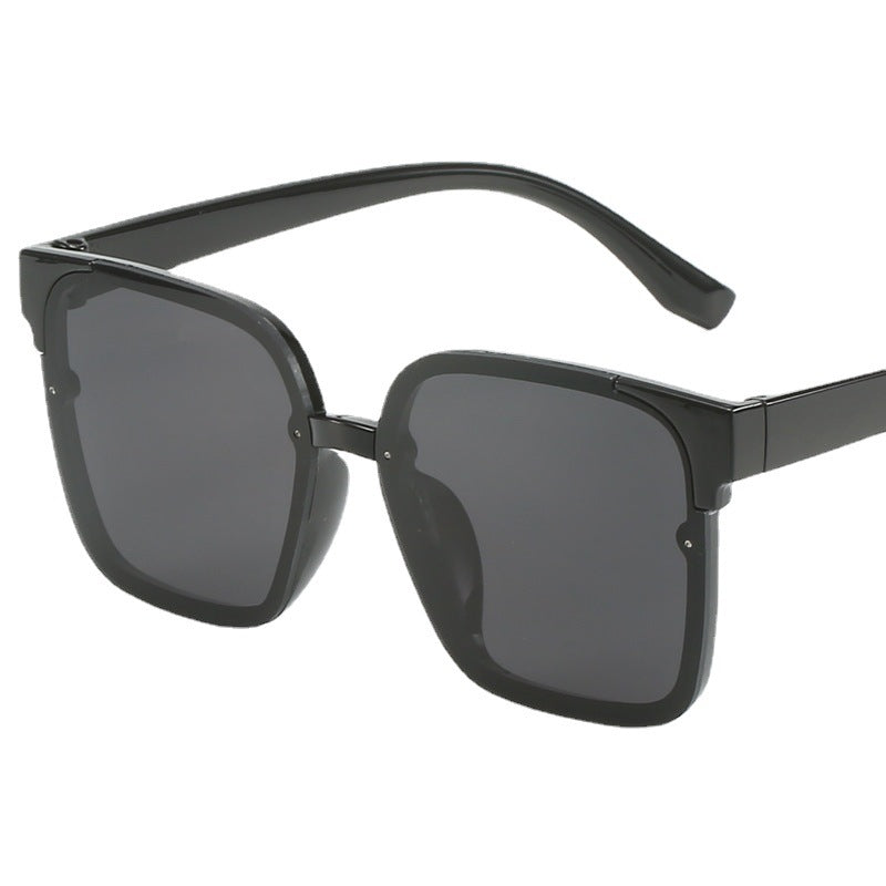 Women modern square sunglasses with UV protection and sturdy frame Stornfield