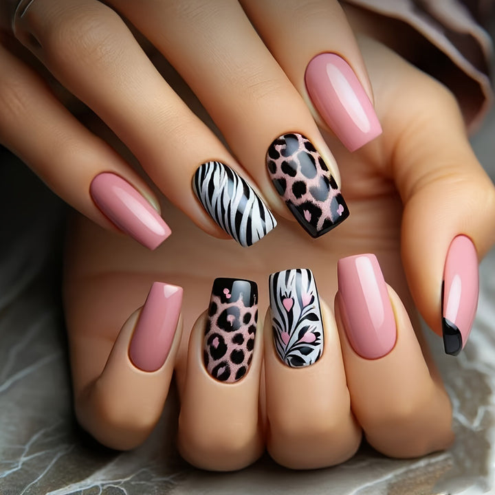 Fashionable animal motif artificial nails Stornfield