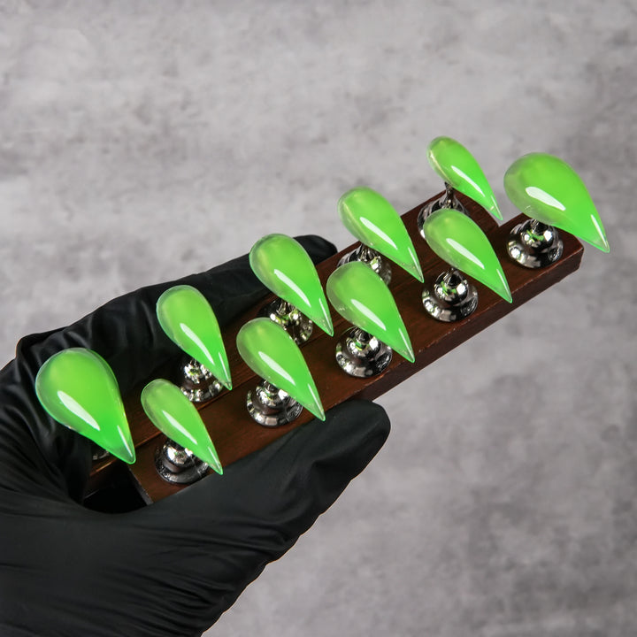 Sharp Luxe Nail Enhancements