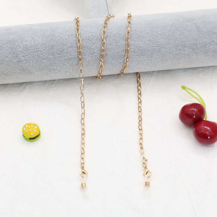 Modern Chain Eyewear Holder Stornfield