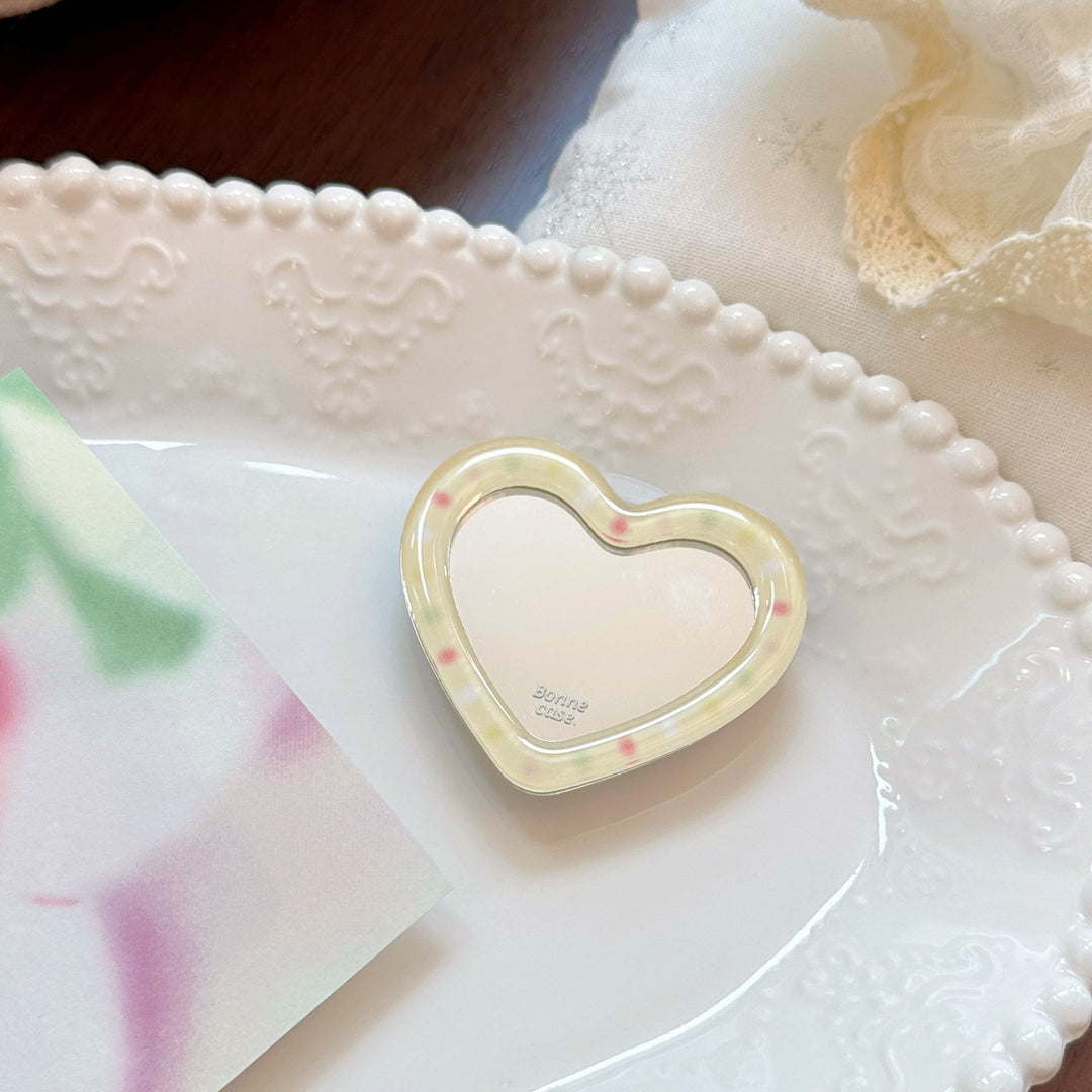Hand mirror in heart-shaped design Stornfield