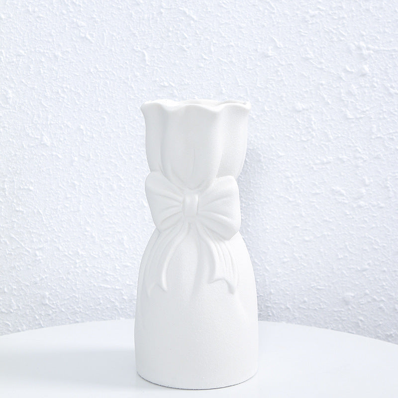 Decorative Bow Vase Stornfeild
