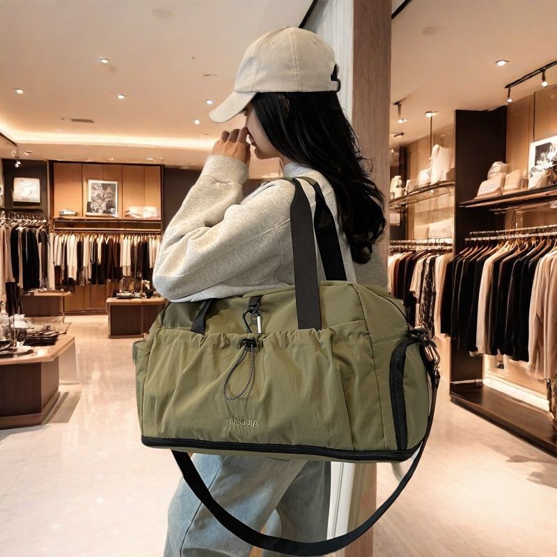 Versatile Lightweight Sports Duffle