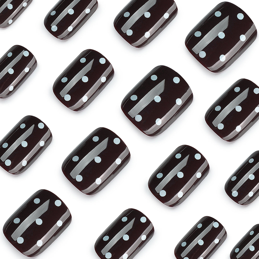 Artful Nail Art with Playful Dot Design Stornfield