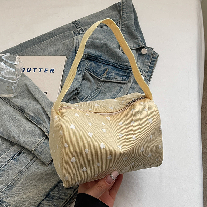 Cute Heart Pattern Handheld Bag