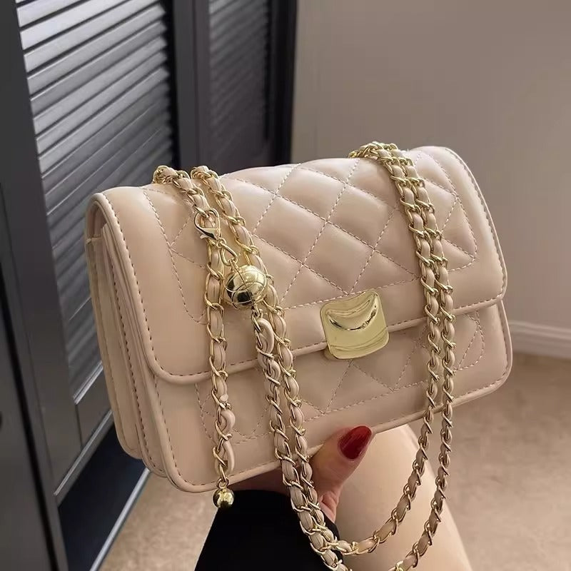 Quilted Chain-Detail Crossbody Handbag Stornfield