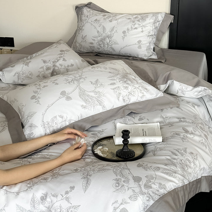 Exclusive cotton satin bed linen set with floral jacquard structure and reversible function